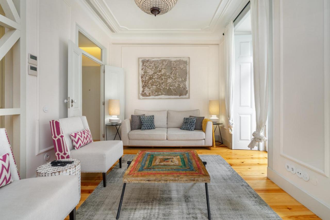Whome Luxury Stay In Prime Location W/ Ac, Lift & Private Patio Lizbona Zewnętrze zdjęcie
